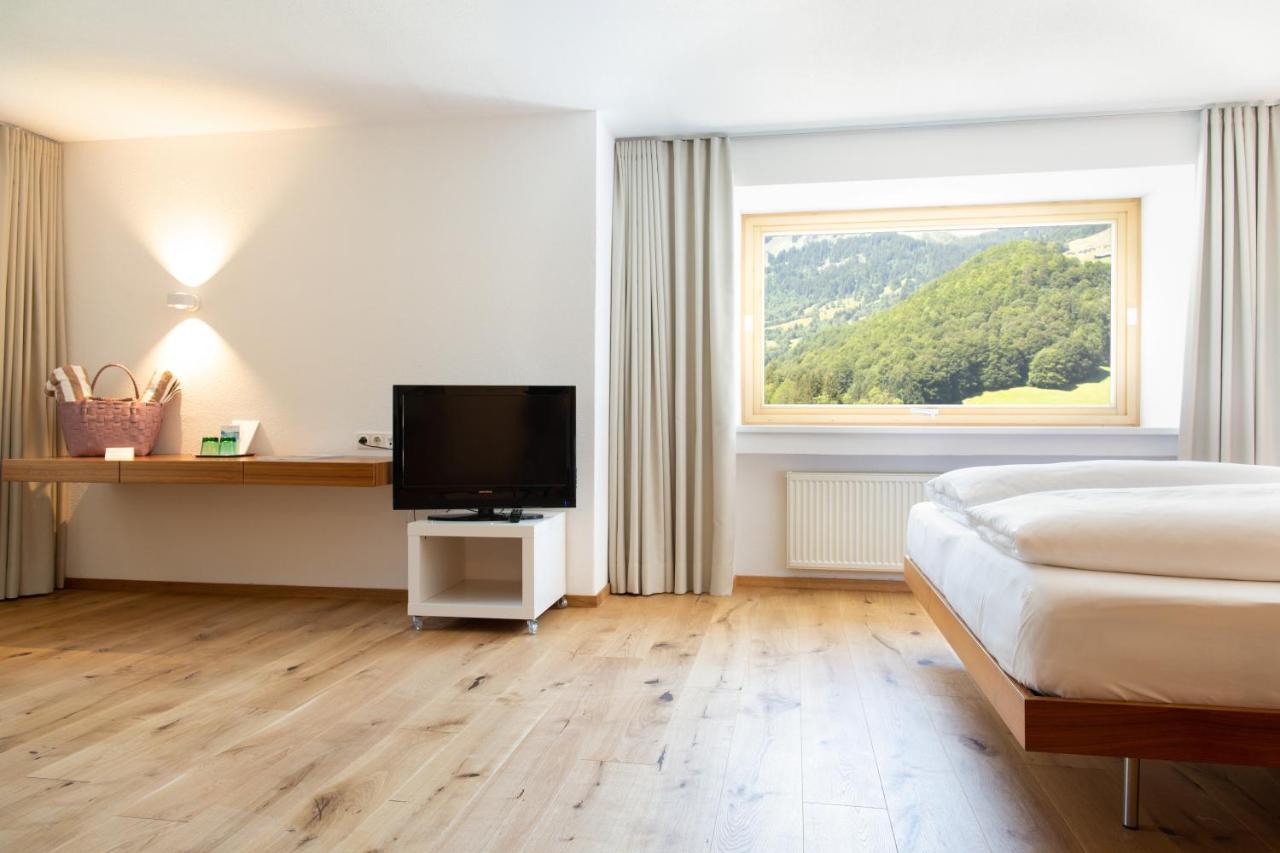 Hotel Krone In Au Au (Vorarlberg) Bagian luar foto