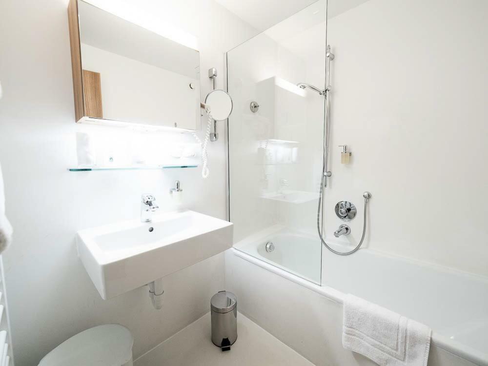 Hotel Krone In Au Au (Vorarlberg) Bagian luar foto